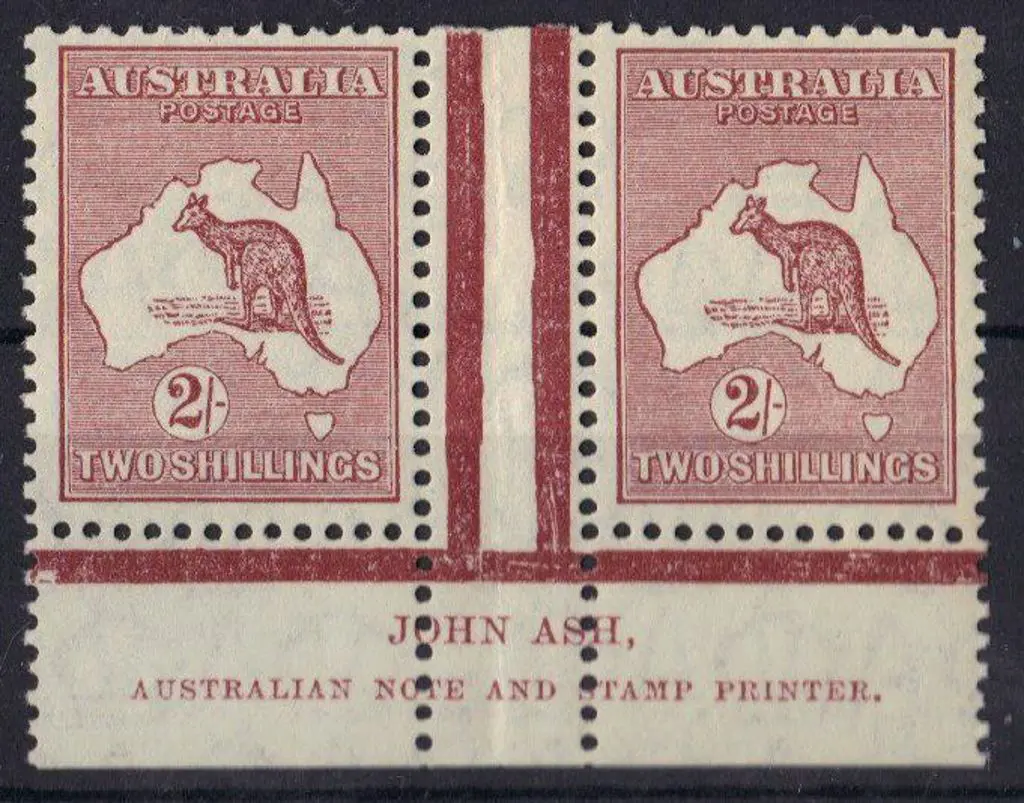 2/- maroon John Ash imprint pair MVLH in top ... Image 1++