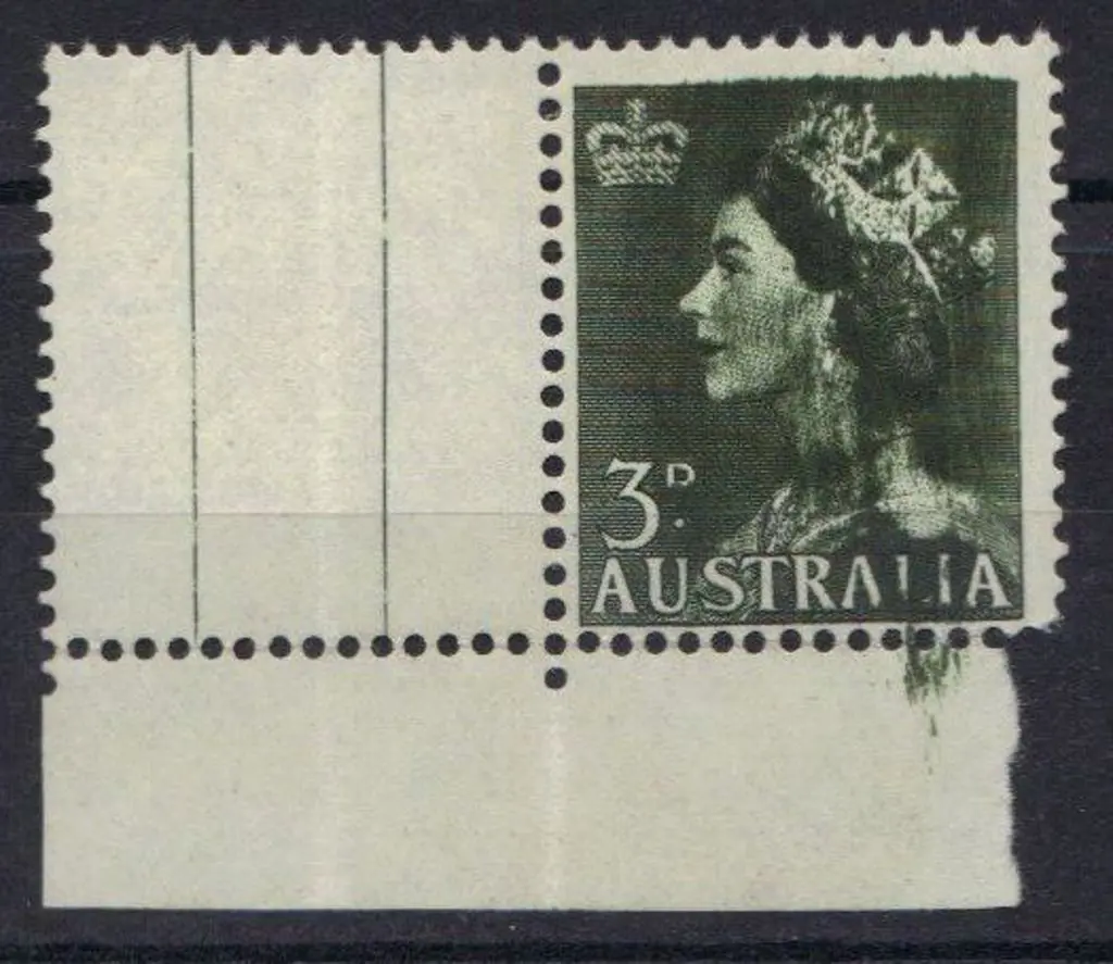 1953 3d deep green QEII with stunning ink smear ... Image 1++