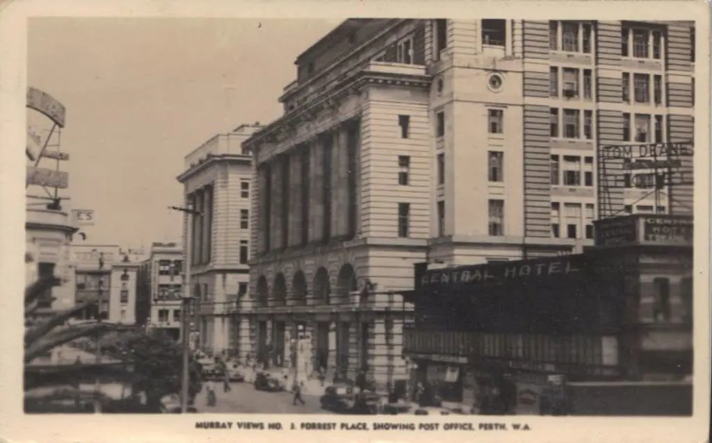 1953 (4th March) Murray Views "Real Photograph" ... Image 1++