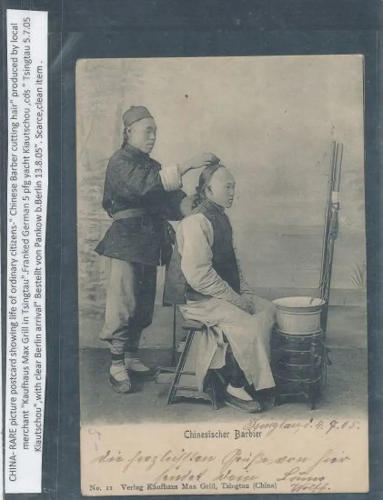 China 1905 Postcard in b&w of "Chinese Barber" ... Image 1++