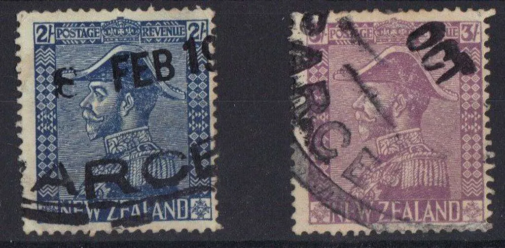 New Zealand 1926 2/- & 3/- Admirals. Both with ... Image 1++