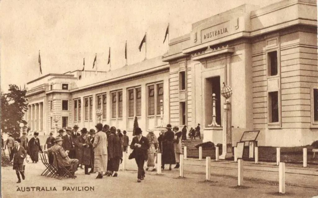 1924 Australia Pavilion (Front of building) at the ... Image 1++