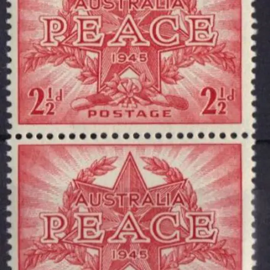 1945 2½ Peace vertical pair without watermark. MUH ...