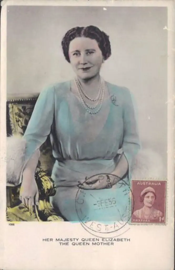 1956 (9th Feb) 1d QE brown early maxicard with ... Image 1++