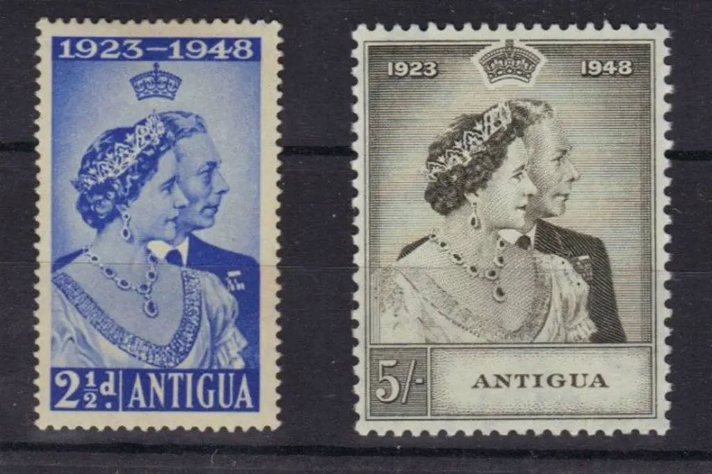 Antigua1948 Silver Wedding set of 2 to 5/-. Fine ... Image 1++
