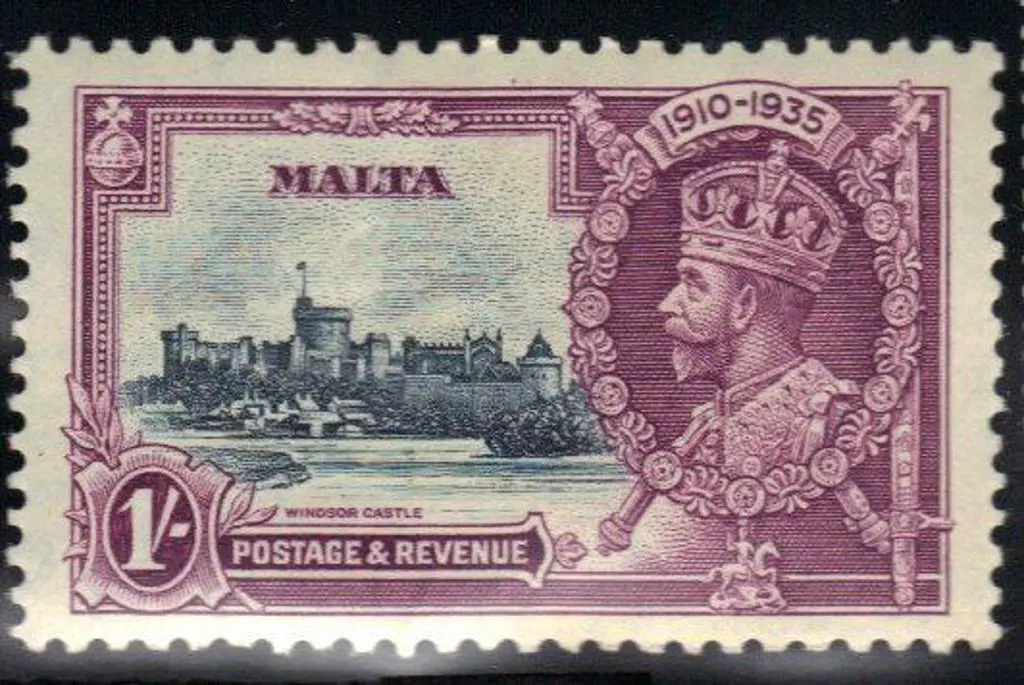 Malta 1935 1/- Silver Jubilee with "short extra ... Image 1++