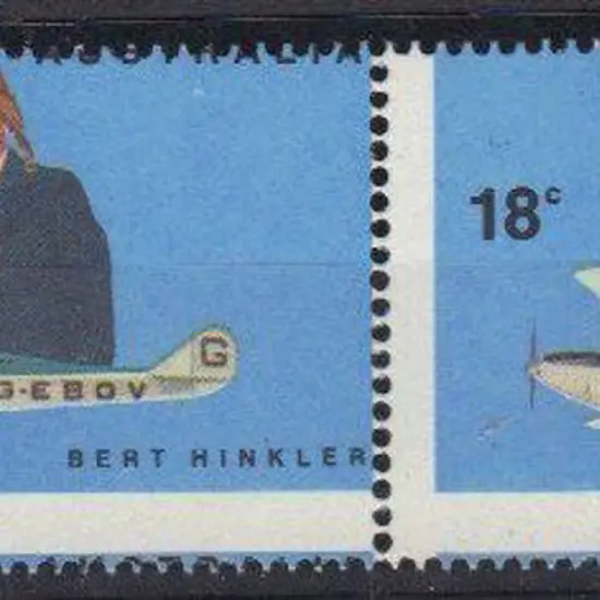 1978 18c Hinkler horiz MUH pair with perforations ...