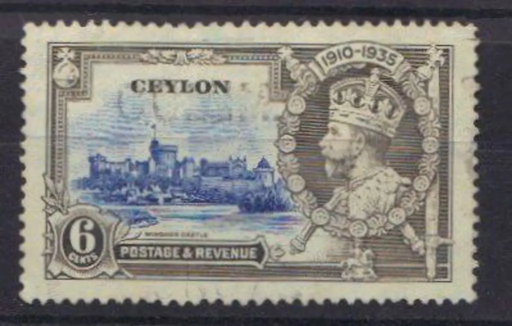 Ceylon 1935 6c Jubilee with "dot by flagstaff" ... Image 1++
