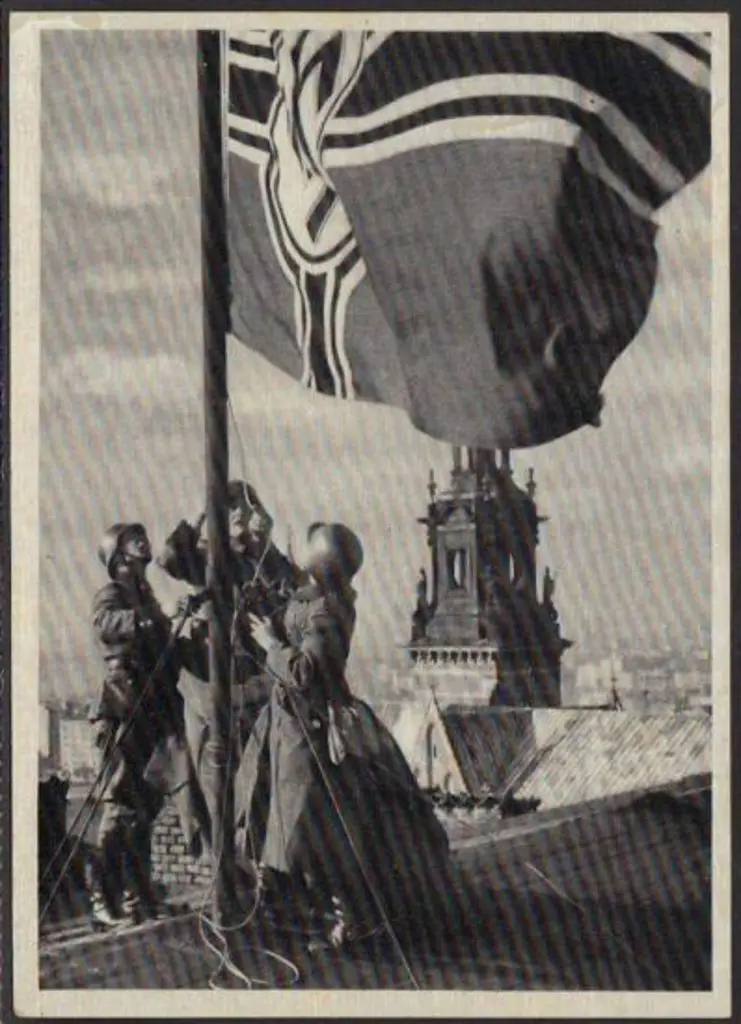 Germany 1939/40 Wartime Winter Relief Fund b&w ppc ... Image 1++