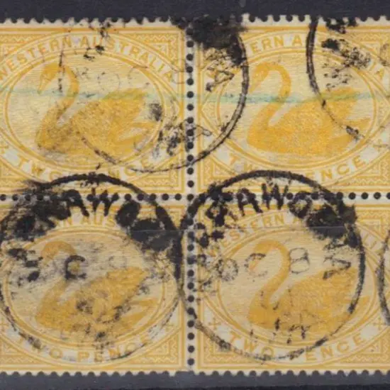 Warrawoona 3b. Multiple, variable strikes on block ...