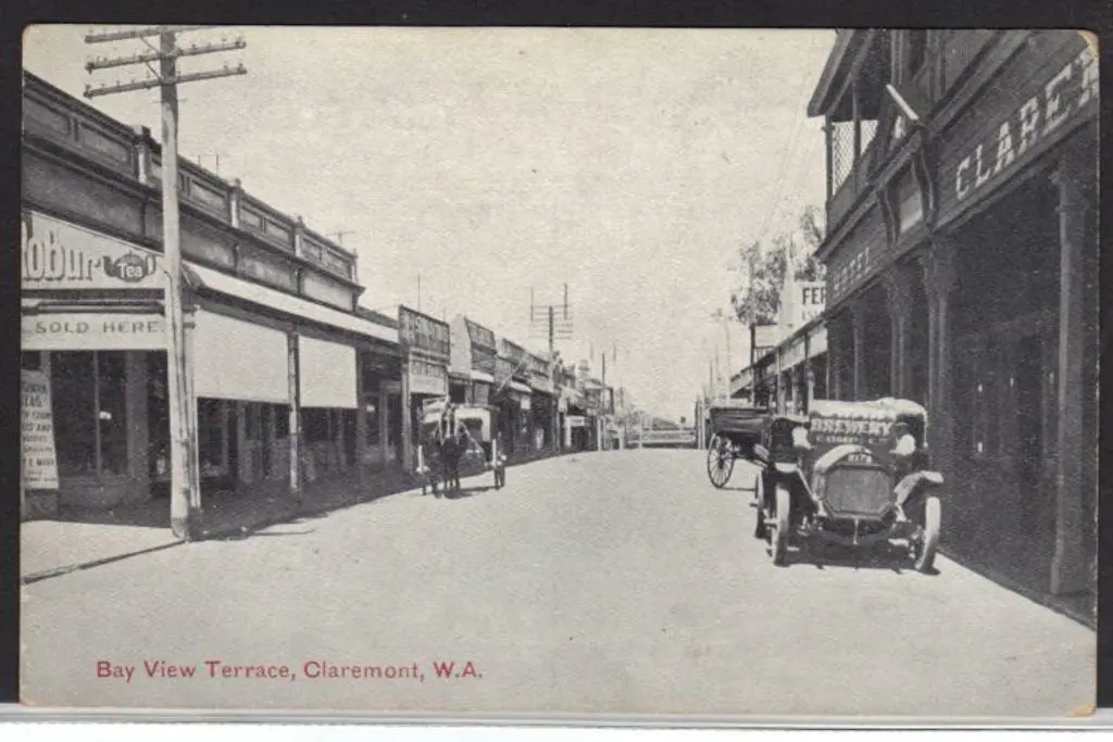 Bay View Terrace b&w, taken from Claremont Hotel ... Image 1++