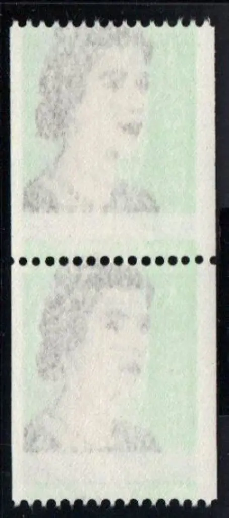 1966 3c green QEII coil pair with offset on ... Image 1++