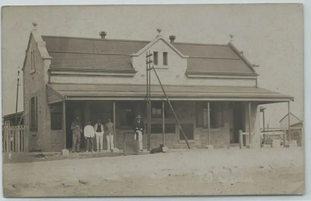 Port Hedland Post Office. B&W Kodak photo card ... Image 1++