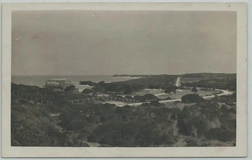 Rottnest Island scene with no title (Kodak) in ... Image 1++