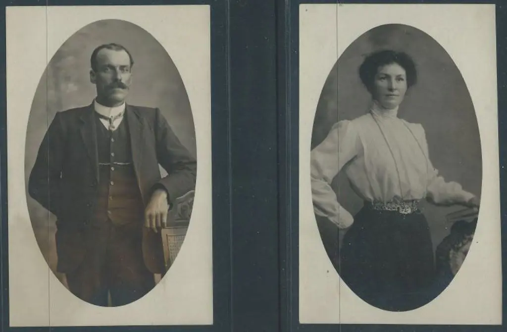 WA Family Portraits from Falk Studio 18 William ... Image 1++