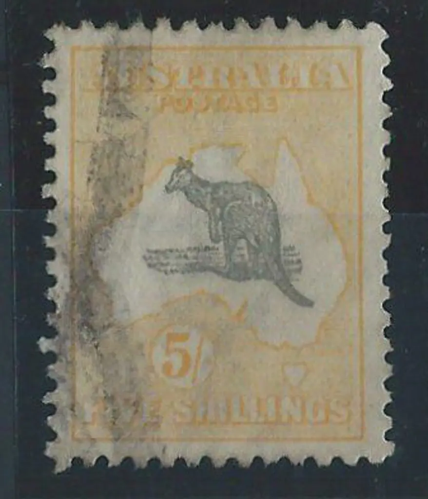 1915-28 3rd wmk 5/- grey & yellow with "rat-faced ... Image 1++