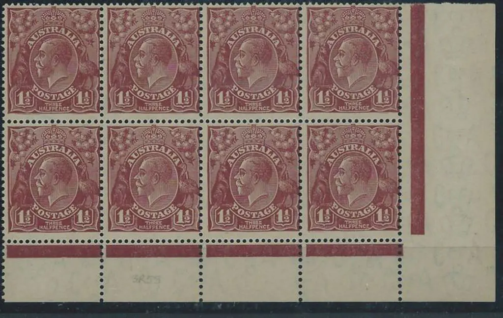 1931-36 CofA 1½d brown corner clock of 8 with ... Image 1++
