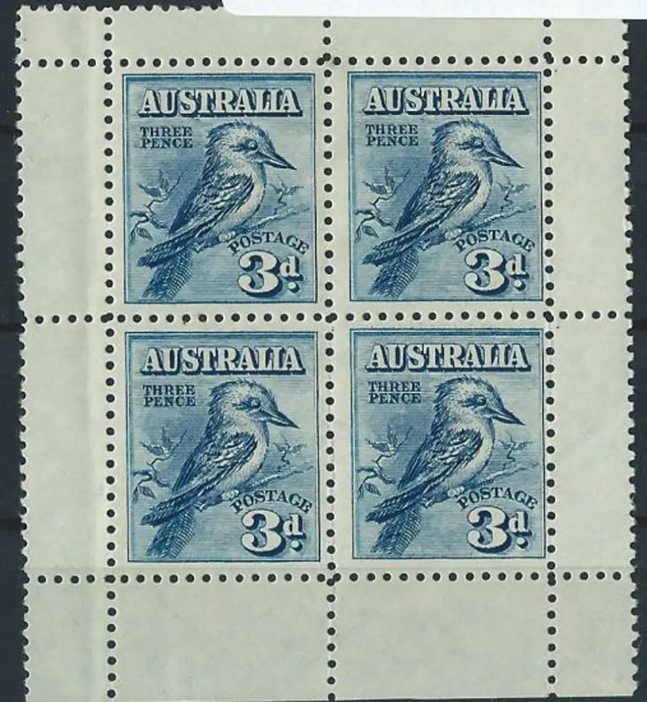 1928 Kookaburra Miniature Sheet. Light diagonal ... Image 1++
