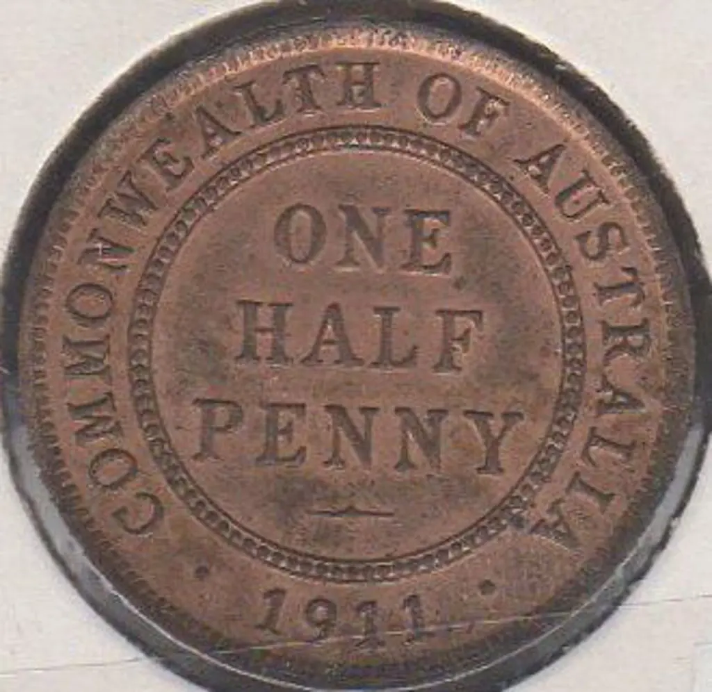 1911 Half Penny with much lustre & choice Unc. Image 1++