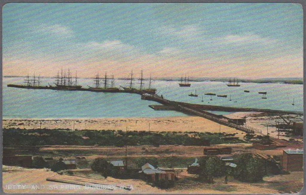 "Jetty and Shipping, Bunbury, WA" (Austral Stores) ... Image 1++
