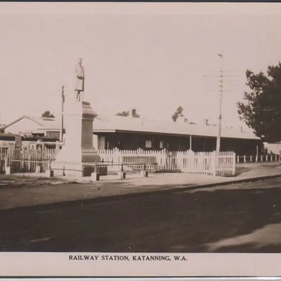 "Railway Station, Katanning, WA" c1940 B&W "Real ...