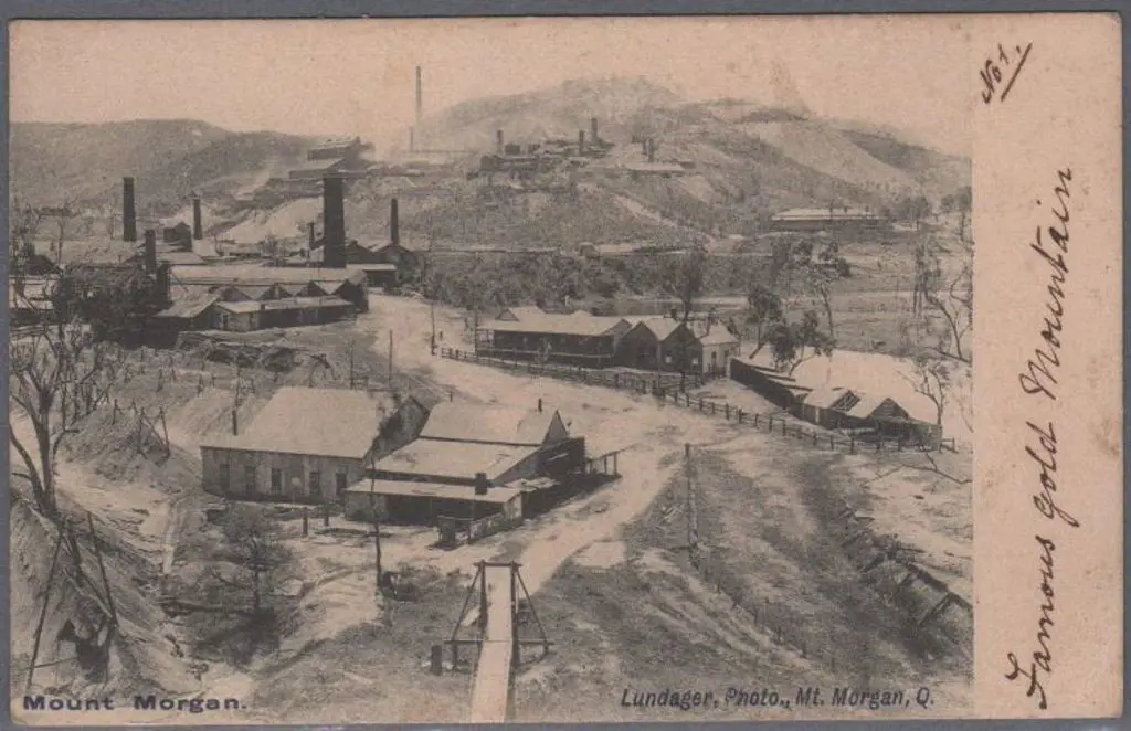 "Mount Morgan" (Lundager, Photo, Mt Morgan) in B&W ... Image 1++