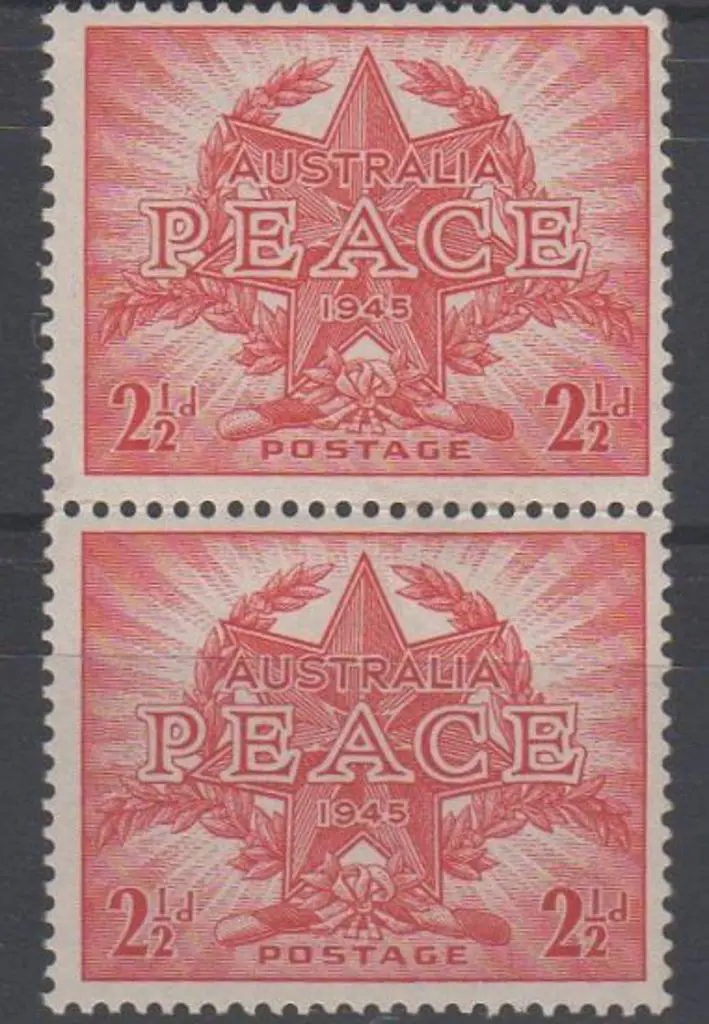1946 2½ Peace - Victory vertical pair without ... Image 1++