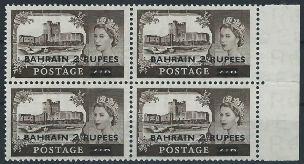 Bahrain1960 2r. on 2/6d QEII Castle, type III DLR ... Image 1++