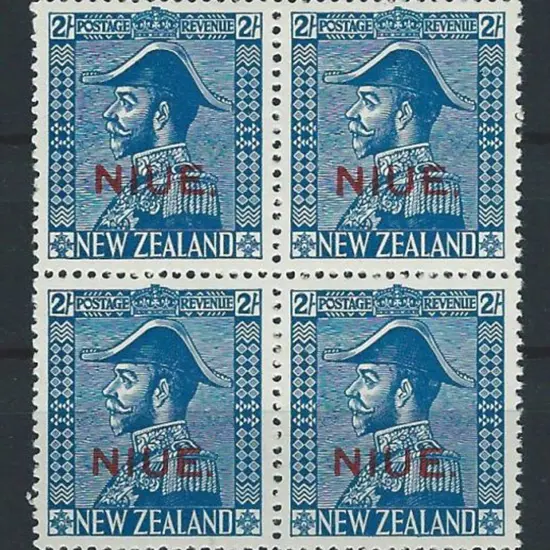 Niue 1928 2/- light blue Admiral MUH block of 4 on ...
