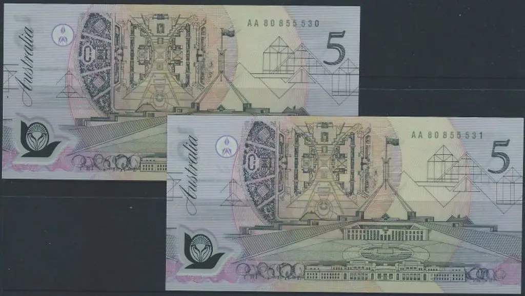 1992 $5 Fraser/Cole Polymer. Consecutive pair with ... Image 1++