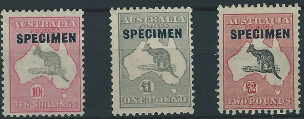 1931-47 CofA 10/-, £1 & £2 ovptd "SPECIMEN" type ... Image 1++