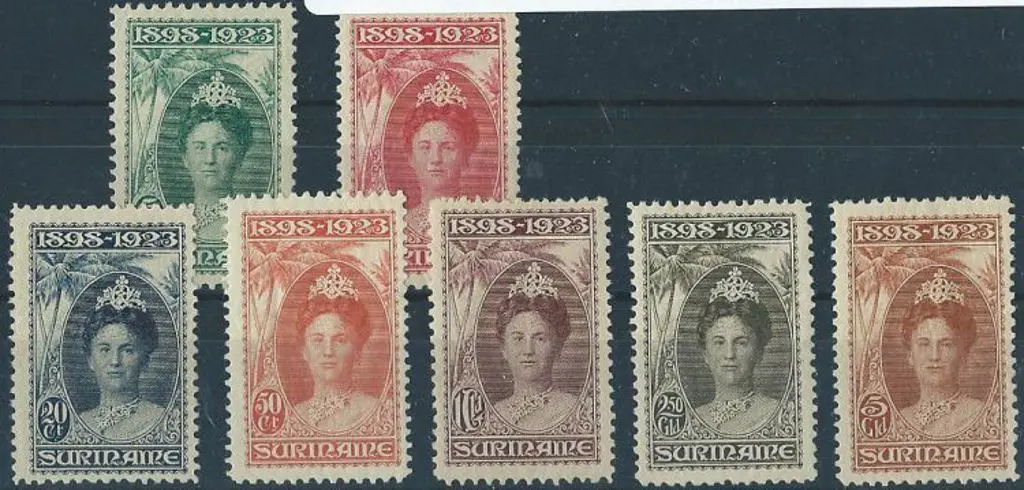 Suriname 1923 Silver Jubilee set MLH. Hingeing ... Image 1++