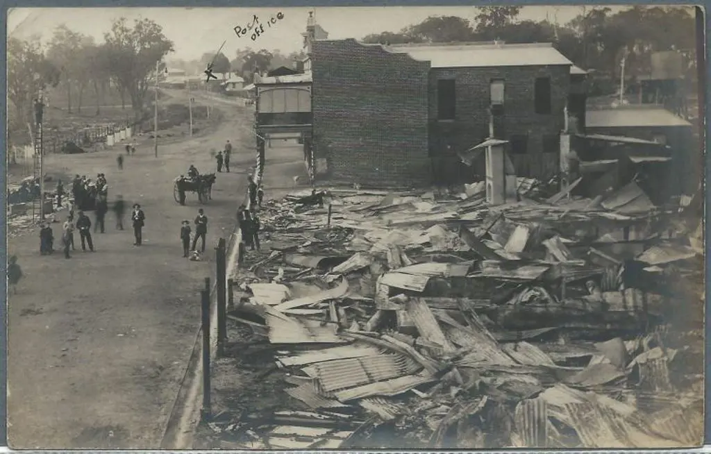 Collie untitled showing the aftermath of a fire ... Image 1++