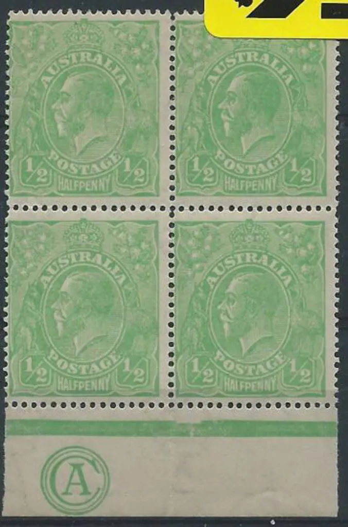 1918-20 Large Mult Perf.14 ½d green block of with ... Image 1++