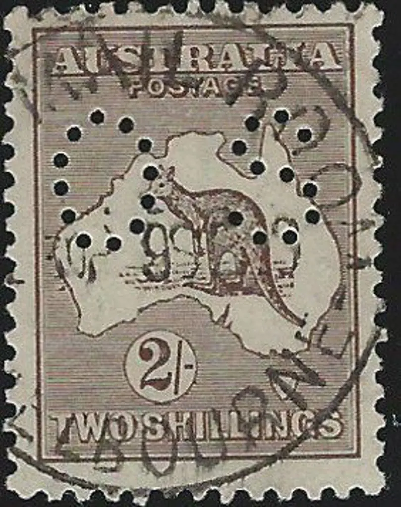 1915/18 2/- brown, 3rd wmk, perfined "OS" with ... Image 1++