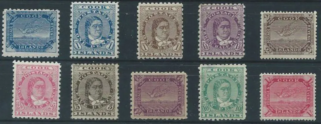 Cook Islands 1896/1900 & 1913/19 Torea & Queen ... Image 1++