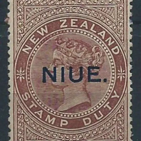 New Zealand-Niue 1918/29 10/- maroon postal fiscal ...