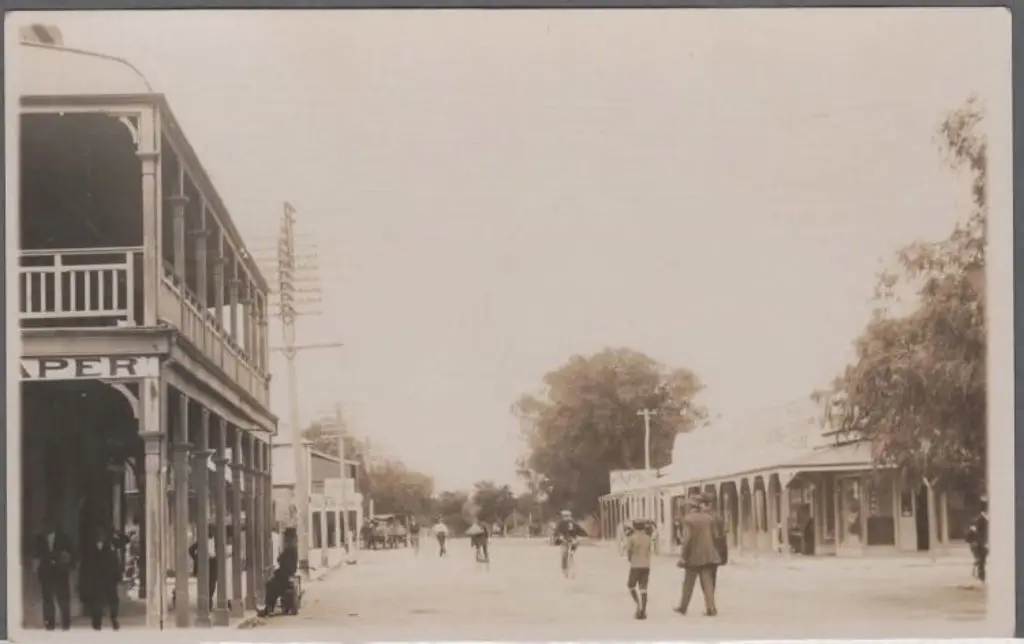 "Queen Street Busselton WA" in pencil m/s on the ... Image 1++