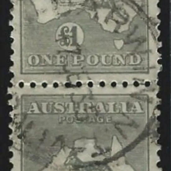 1915-28 3rd wmk £1 grey vertical pair with Darwin7 ...