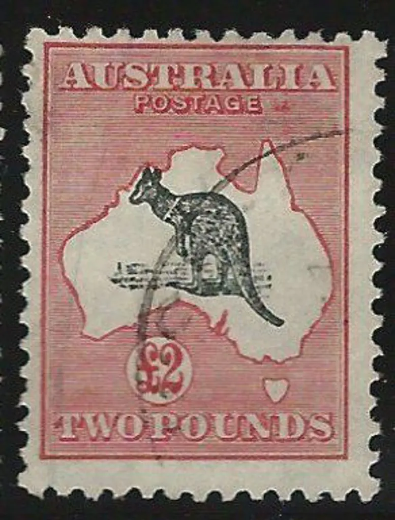 1931-47 CofA £2 grey & rose-crimson with "white ... Image 1++