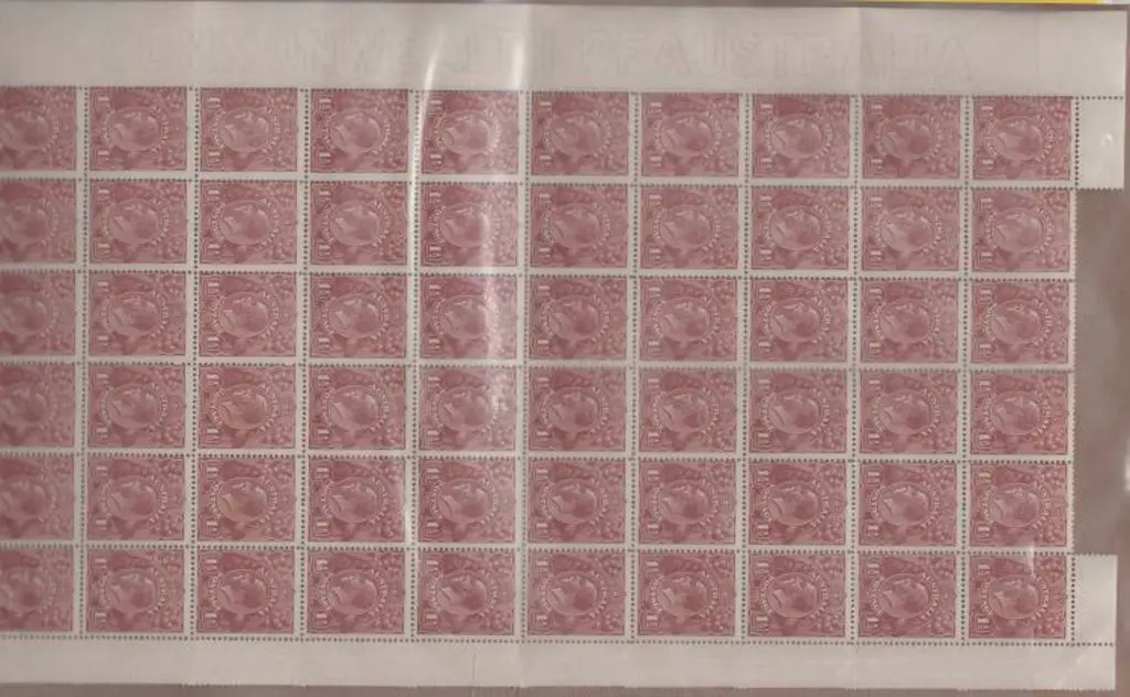1918-23 Single wmk 1½d red-brown left pane of 60 ... Image 1++