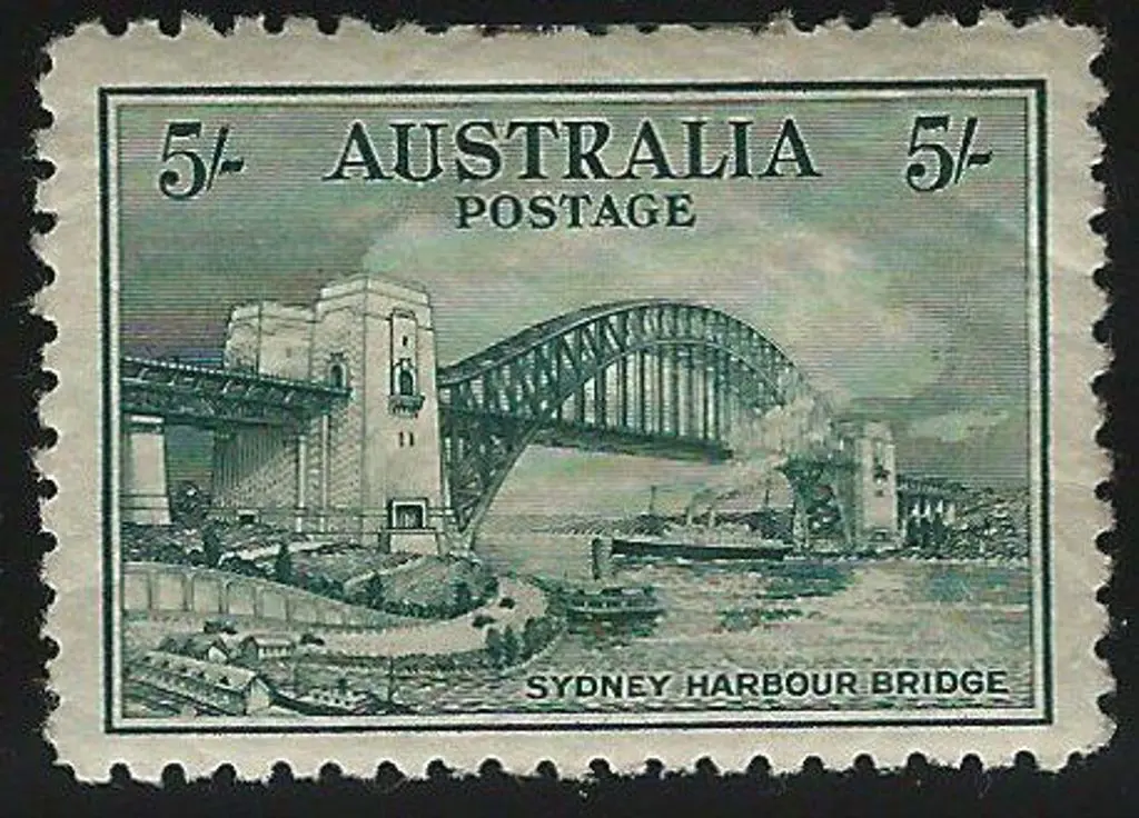 1932 5/- Sydney Harbour Bridge. MLH with light ... Image 1++