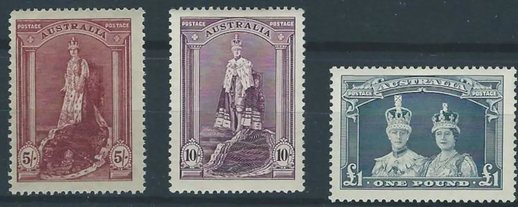 1937/48 Robes set of 3 on thick paper. Fresh MVLH ... Image 1++