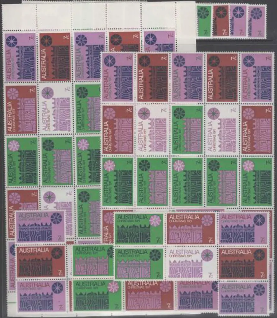 1971 Christmas panes of 25 with 3 on cream paper & ... Image 1++