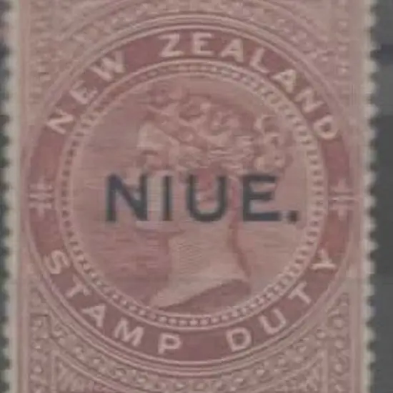 Niue 1918/29 10/- maroon postal fiscal De La Rue ...