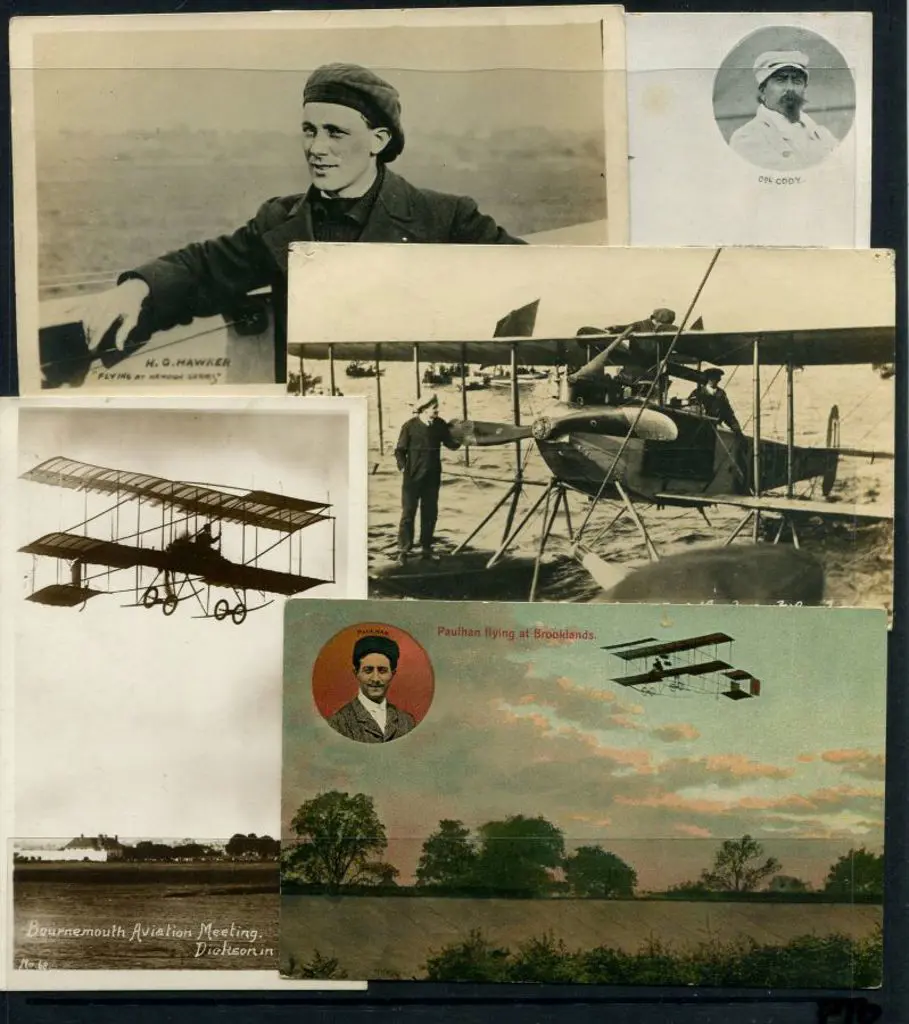 1900's b&w postcards showing early aircraft & ... Image 1++