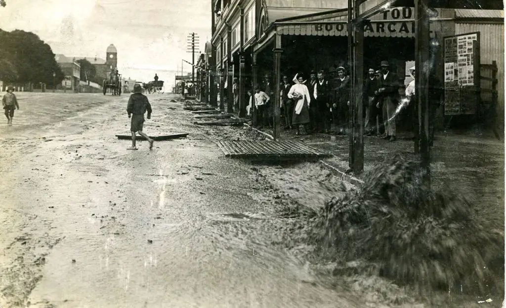 "Corner of the Baths, Busselton" in ... Image 1++