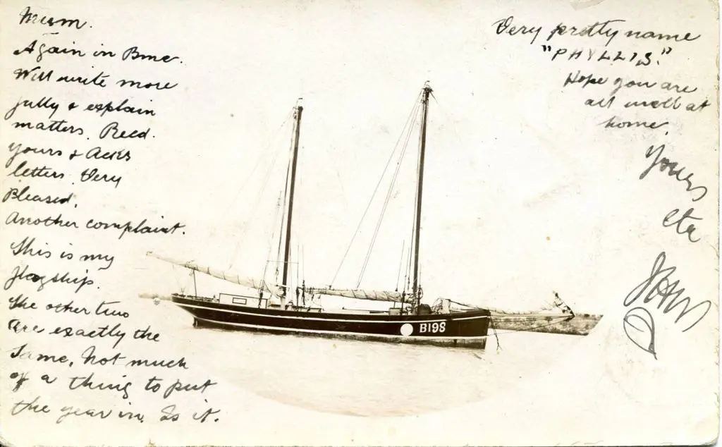 Broome Pearl Lugger B 198 b&w photographic card ... Image 1++