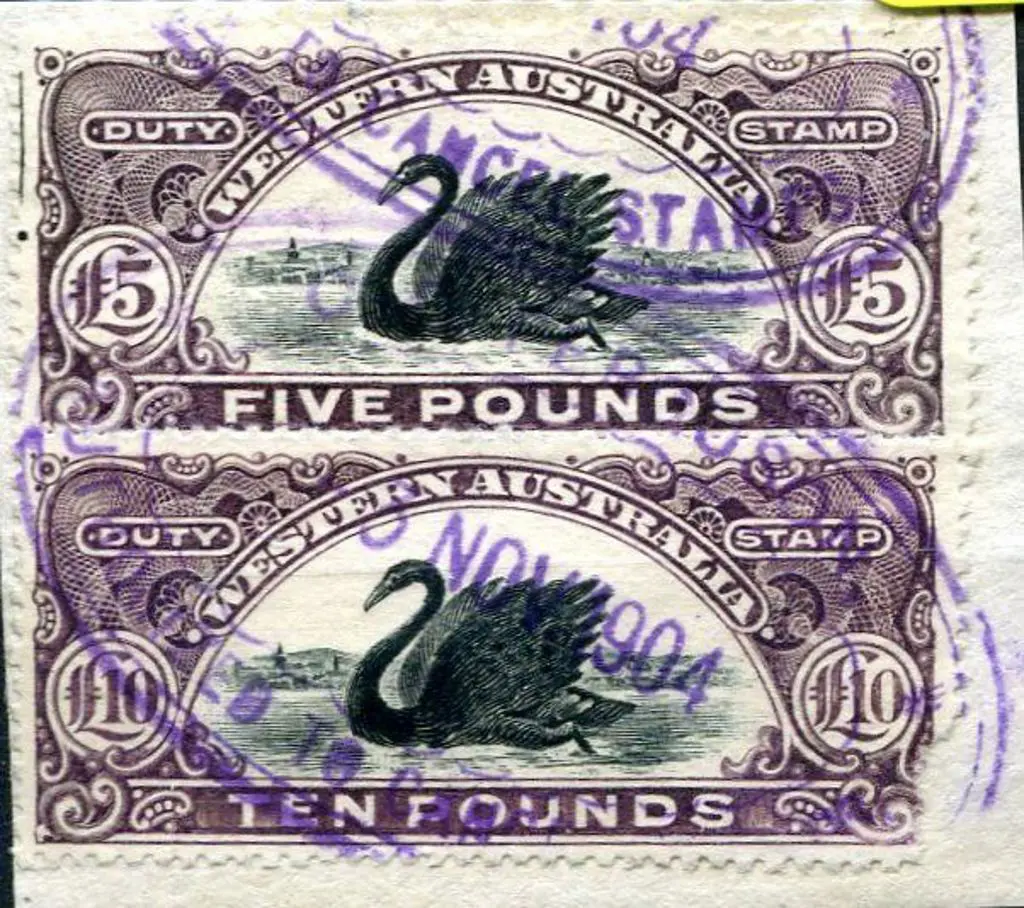 1904 £5 R68ex with fine upper registration mark ... Image 1++