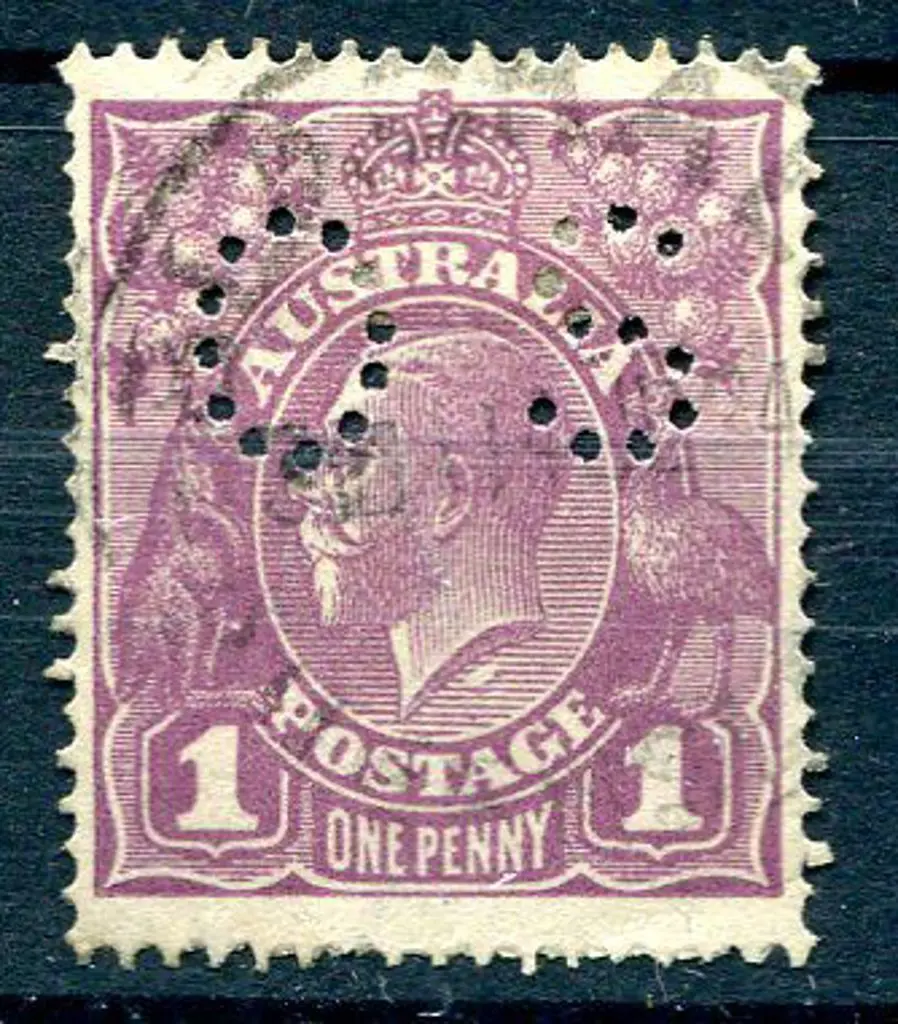 1d violet with "flaw under neck" ... Image 1++